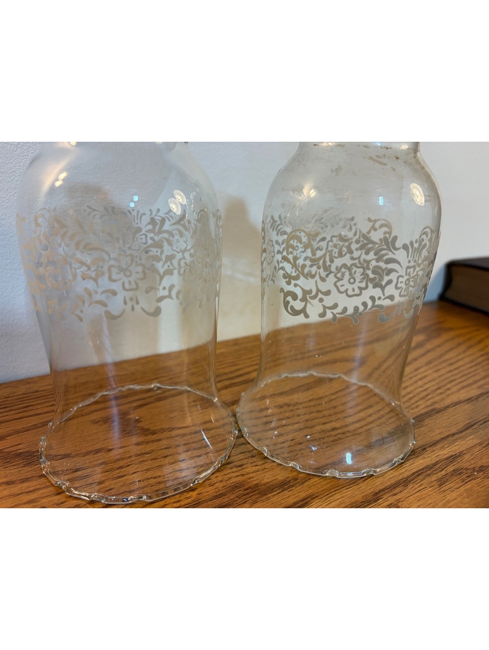 HOMCO Etched Floral Glass Peg Votive Candle Holders Set 2 Tulip Sconce Cup